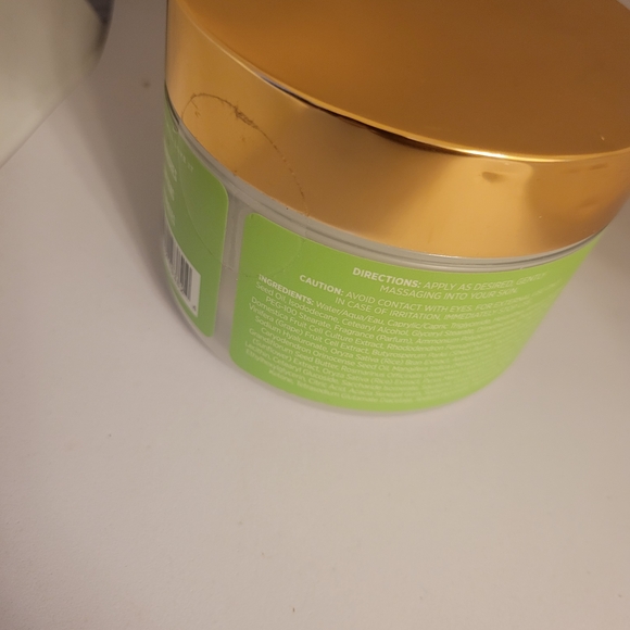 Quenched “White Lavender” Botanical Stem Cells Whipped Body Crème | 8.5 fl oz - Picture 3 of 5